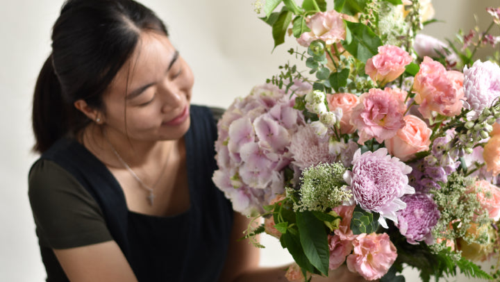 Guide To Picking The Best Flower Arrangements To Honour Mums