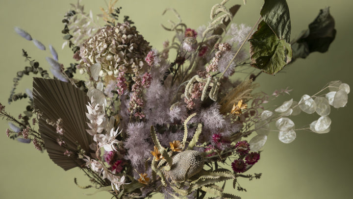 The Romance Of Dried Flowers: Why Give Them To Your Date?