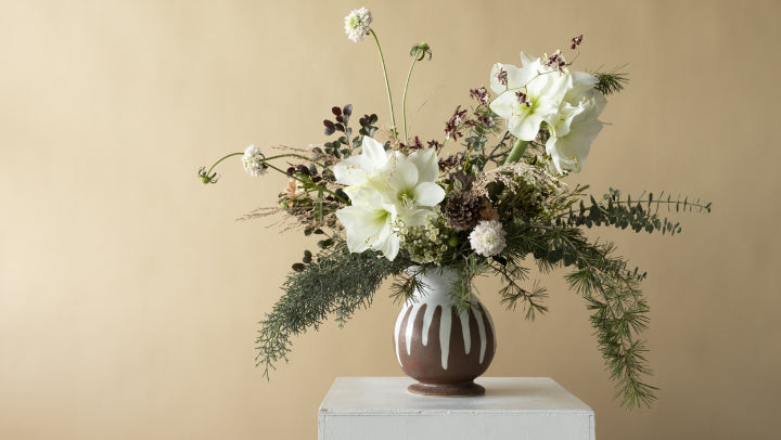 4 Reasons Why Flowers Make For The Best Christmas Gift