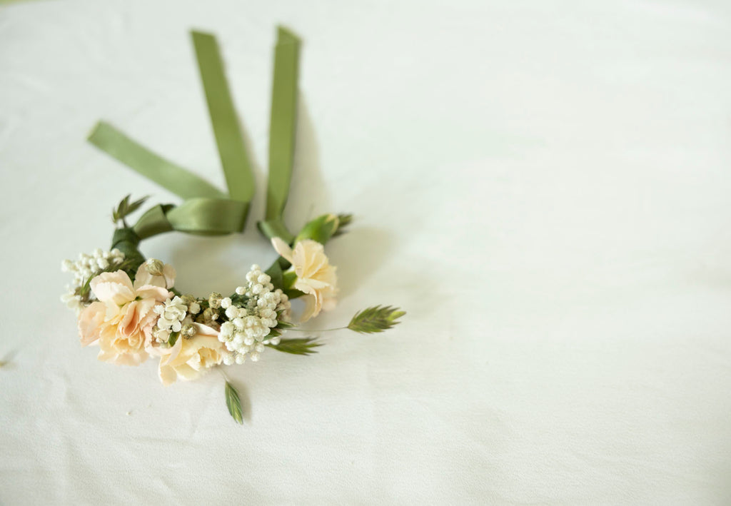 Wrist Corsage in Sissinghurst White