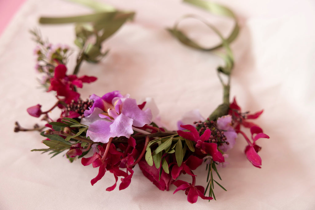 Floral Crown in Hampton Court Reds